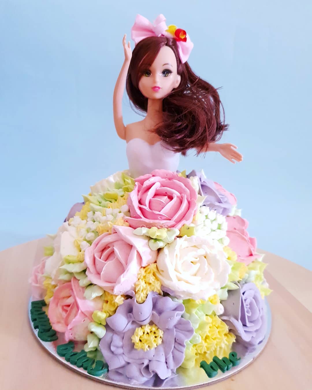 Doll Floral Cake