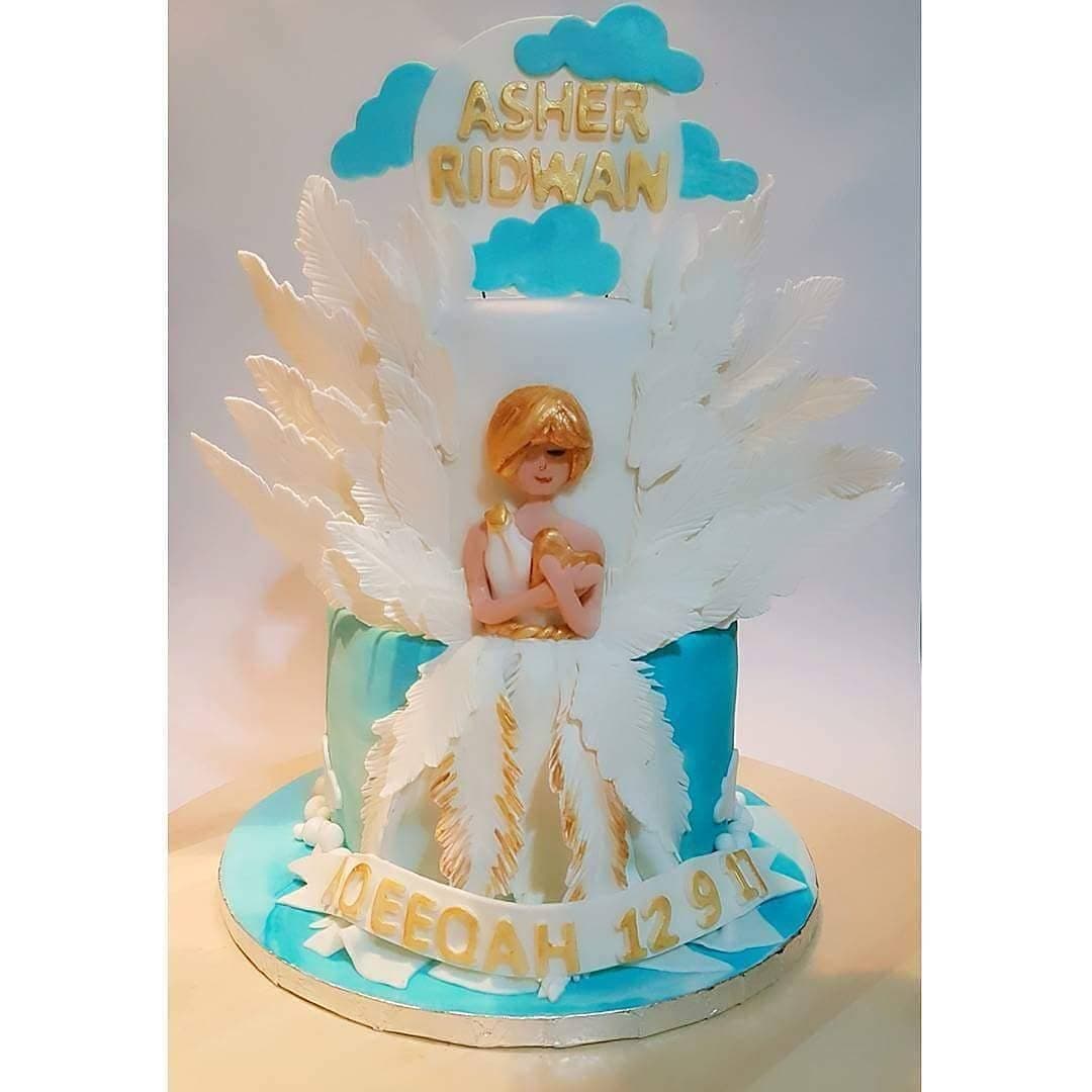 Aqeeqah Angel Cake