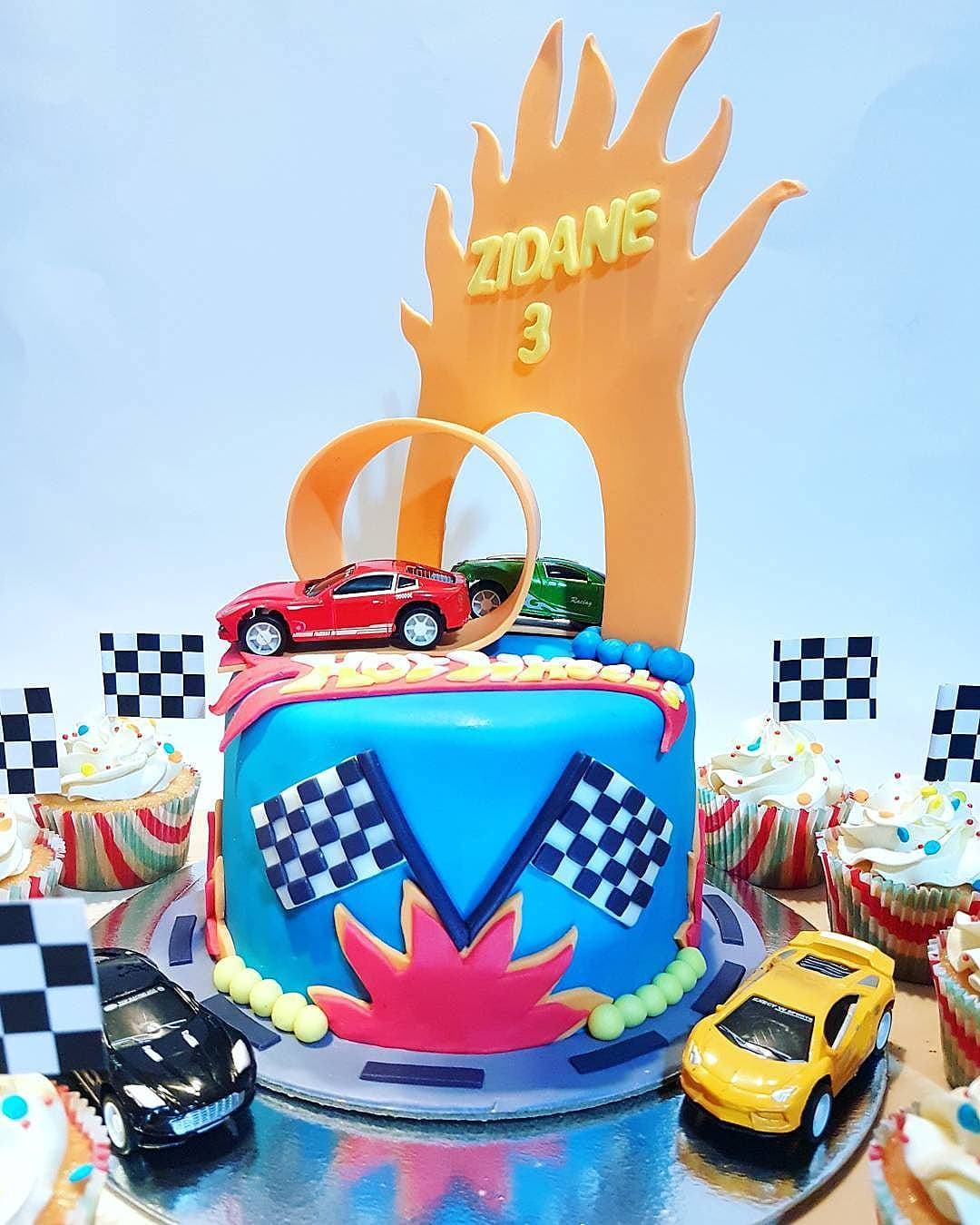 Hot Wheels Birthday Cake