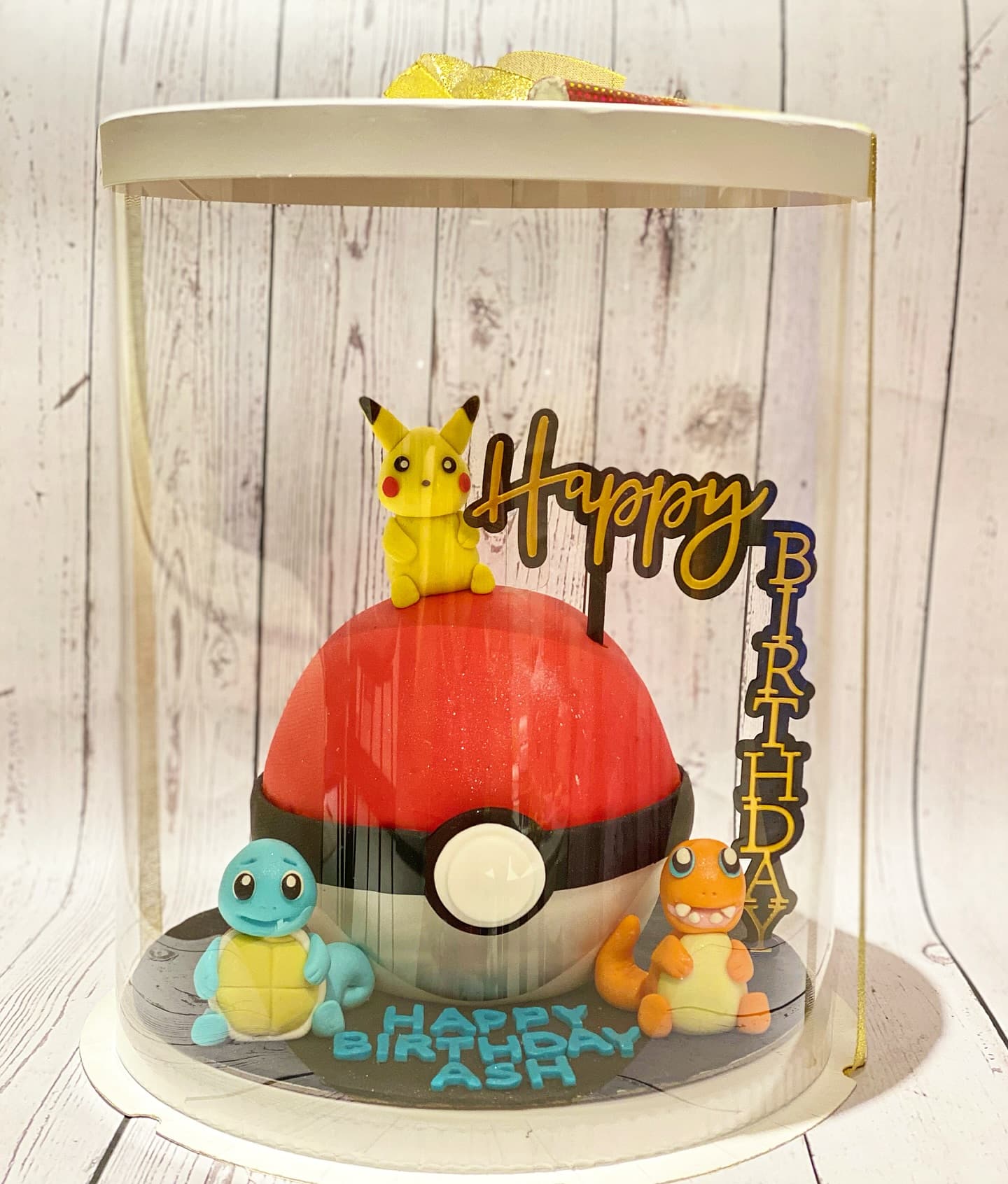 Pokemon Ball Cake