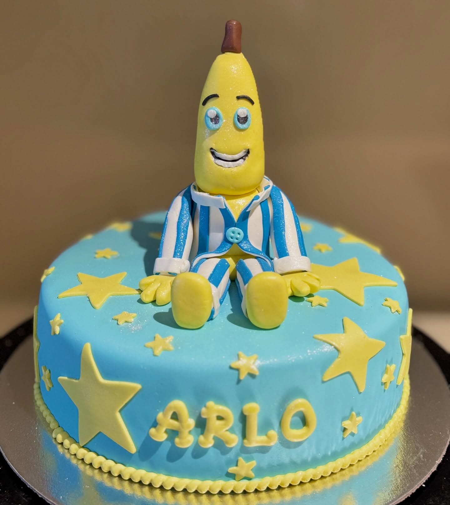 Bananas in Pajamas Cake